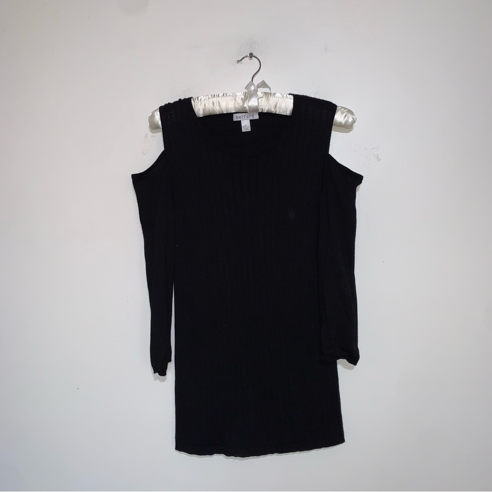 Belford black cold-shoulder knit Sweater Large